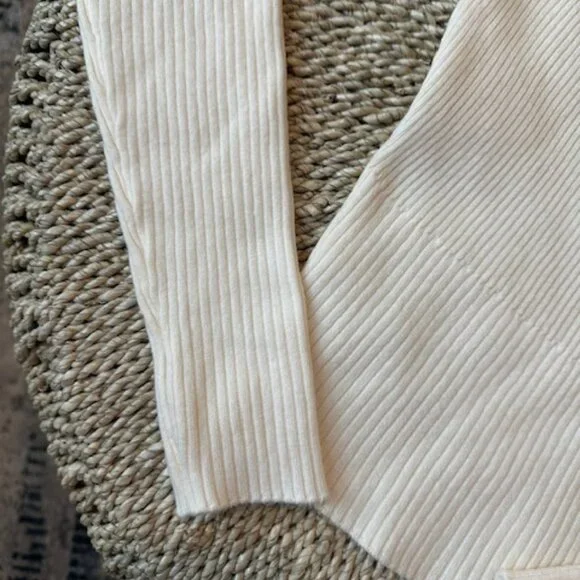 Princess Polly Cream Morley Off Shoulder Sweater, M/L - Picture 8 of 9